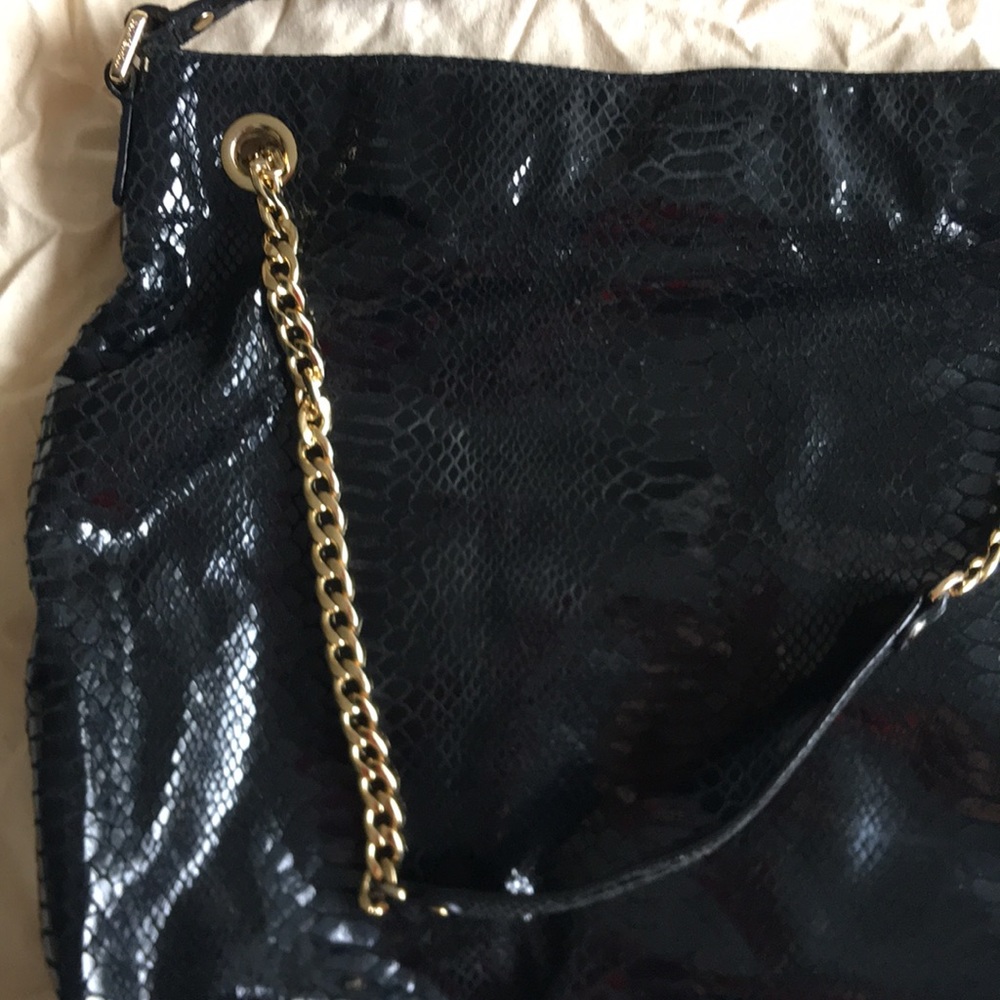 MK bag/purse/satchel/crossbody - Picture 3 of 8